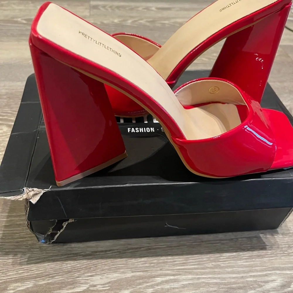 Chunky heels red size 8 NWT - Picture 6 of 8